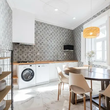 Alfama Tale Four-bedroom W/ River View - By Lu Holidays Lizbona