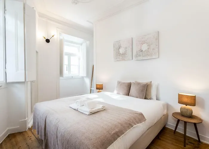 Διαμέρισμα Alfama Tale Four-bedroom W/ River View - By Lu Holidays *