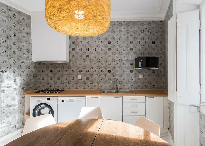 Διαμέρισμα Alfama Tale Four-bedroom W/ River View - By Lu Holidays *