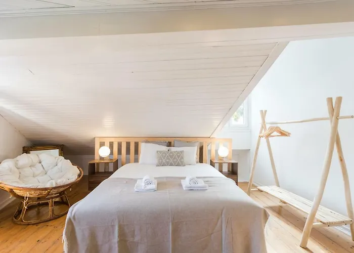 Alfama Tale Four-bedroom W/ River View - By Lu Holidays