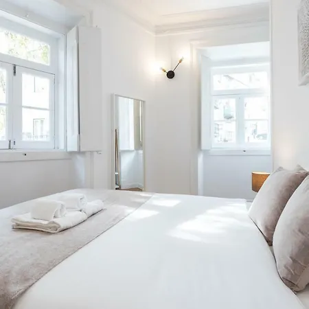 Alfama Tale Four-bedroom W/ River View - By Lu Holidays Lejlighed